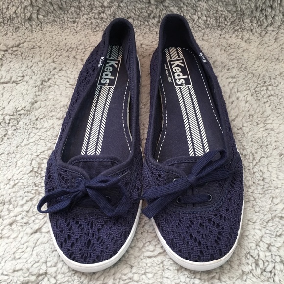 SOLD 10 KEDS Slide On Crochet Navy Blues Sneakers - Picture 7 of 8